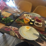 Mahall Cafe & Restaurant
