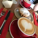 Hound Coffee & Eatery