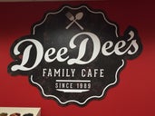 Dee Dee's Family Café