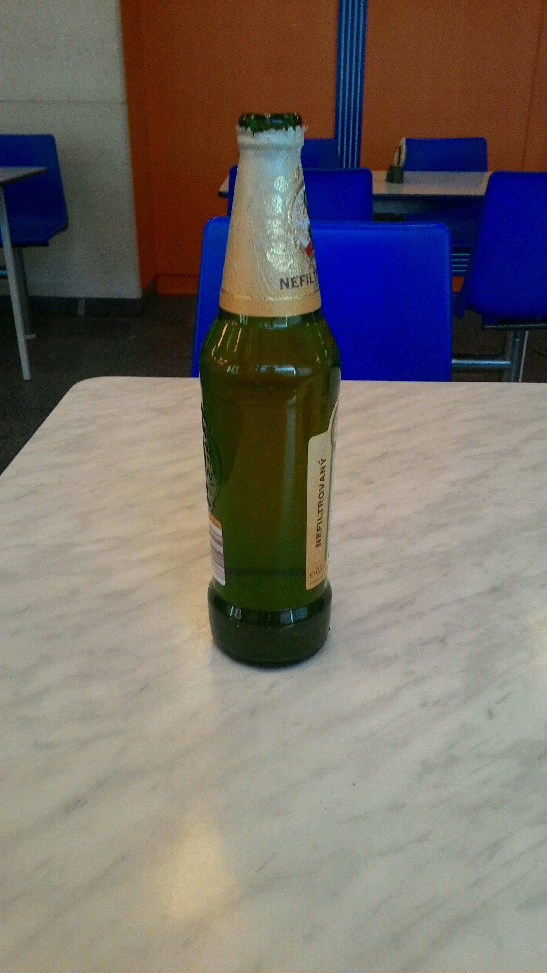 college-cafeteria