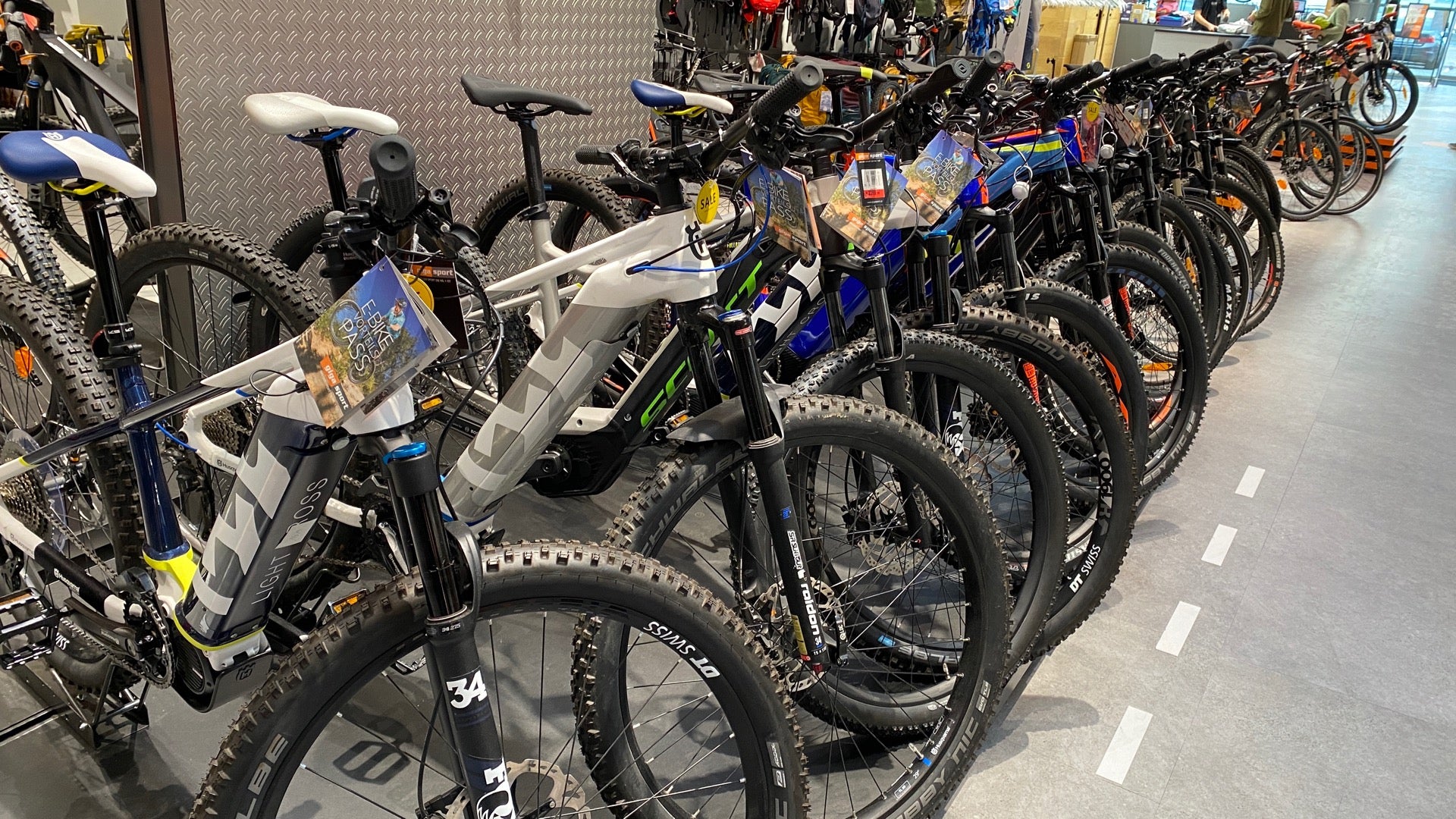 sporting-goods-shop