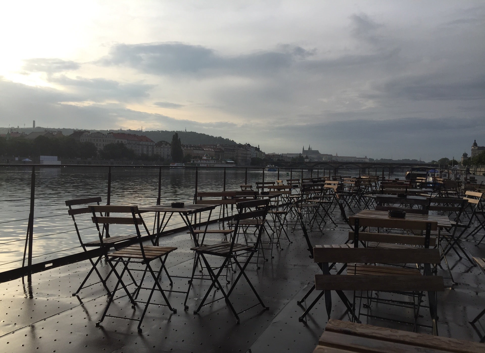 beer-garden