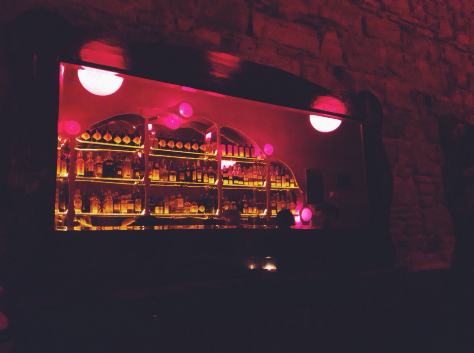 bar