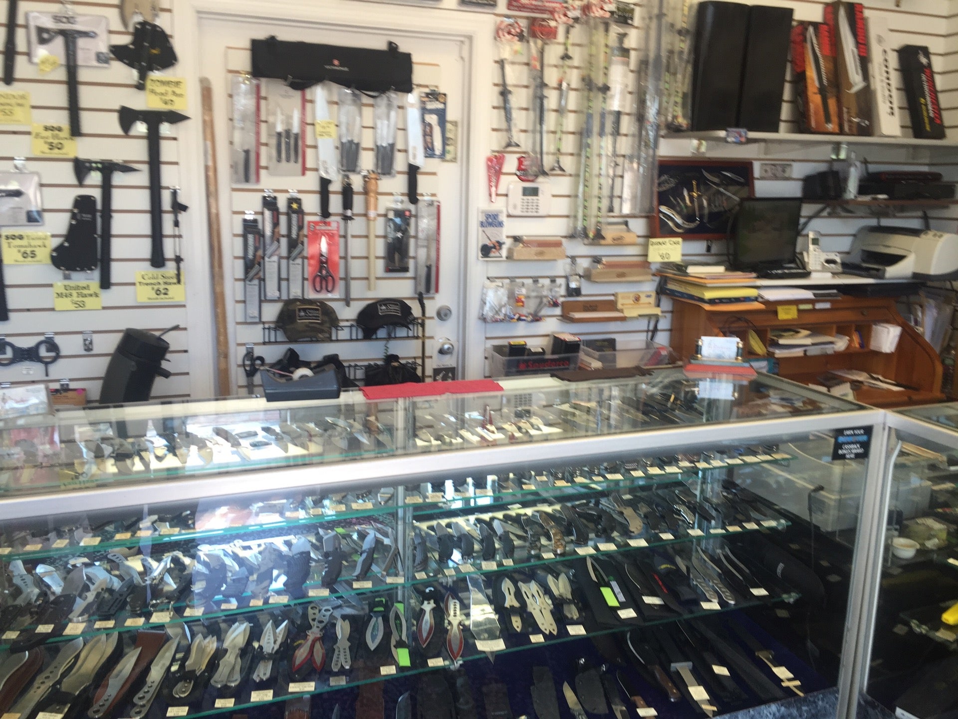 sporting-goods-shop