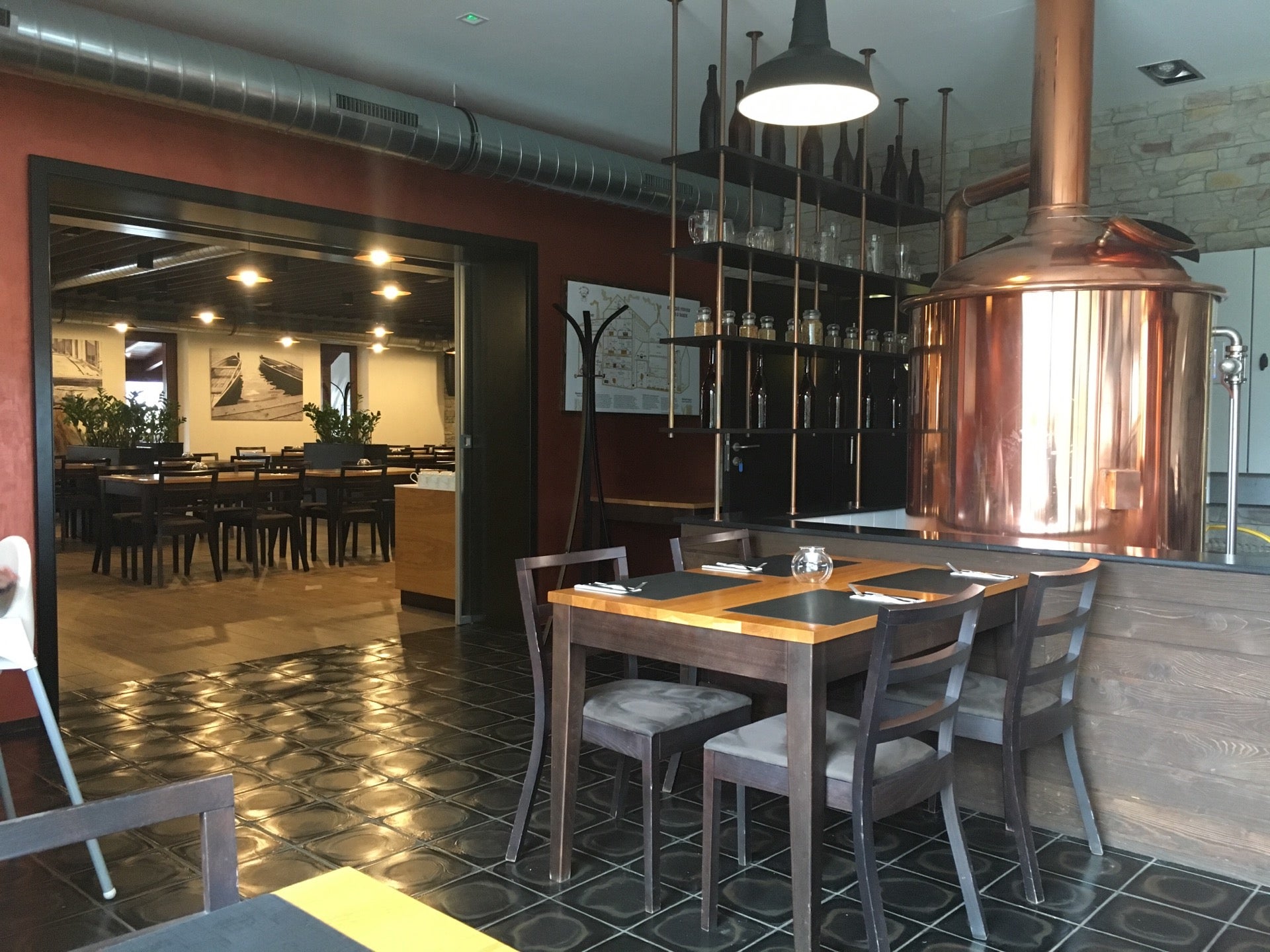 restaurant