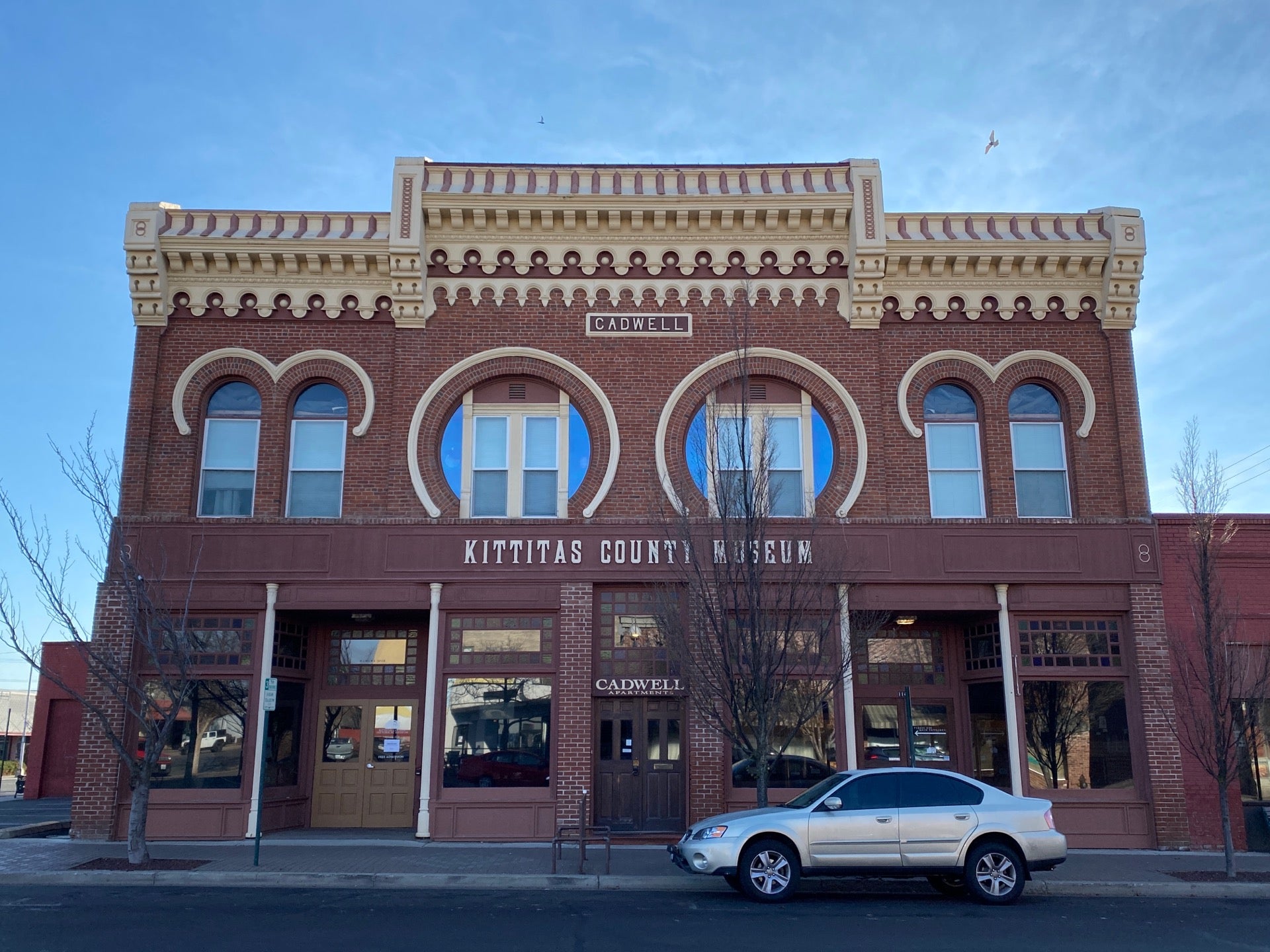 21++ Hotels in ellensburg wa near cwu