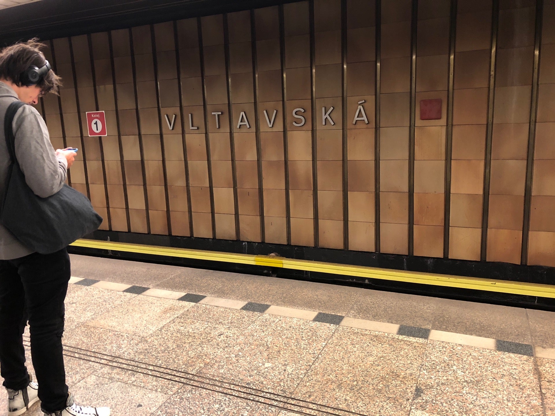 metro-station