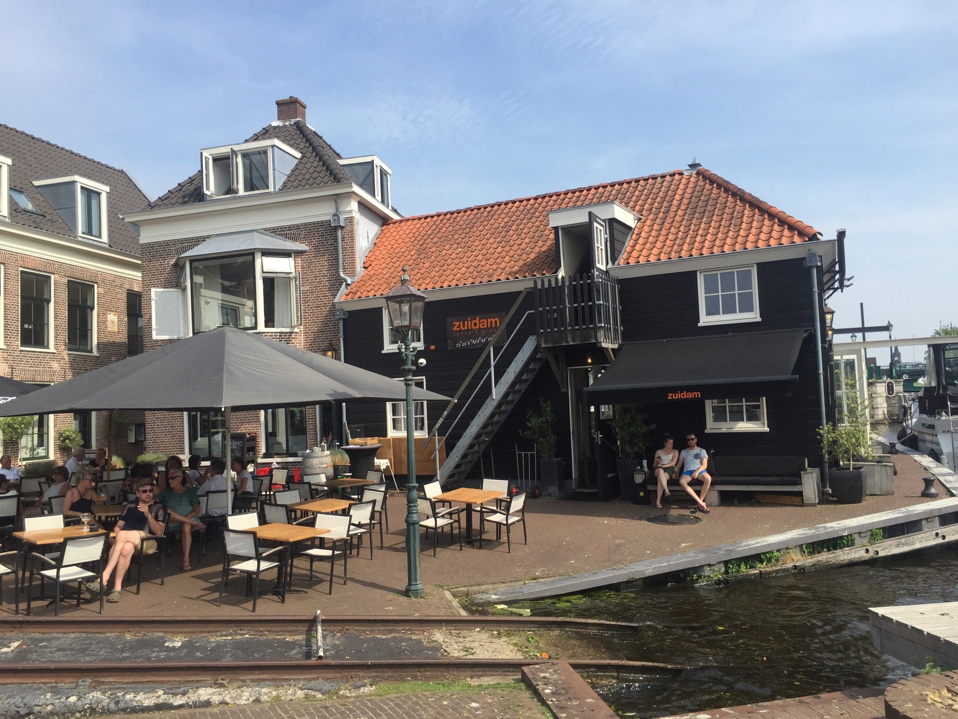 restaurant