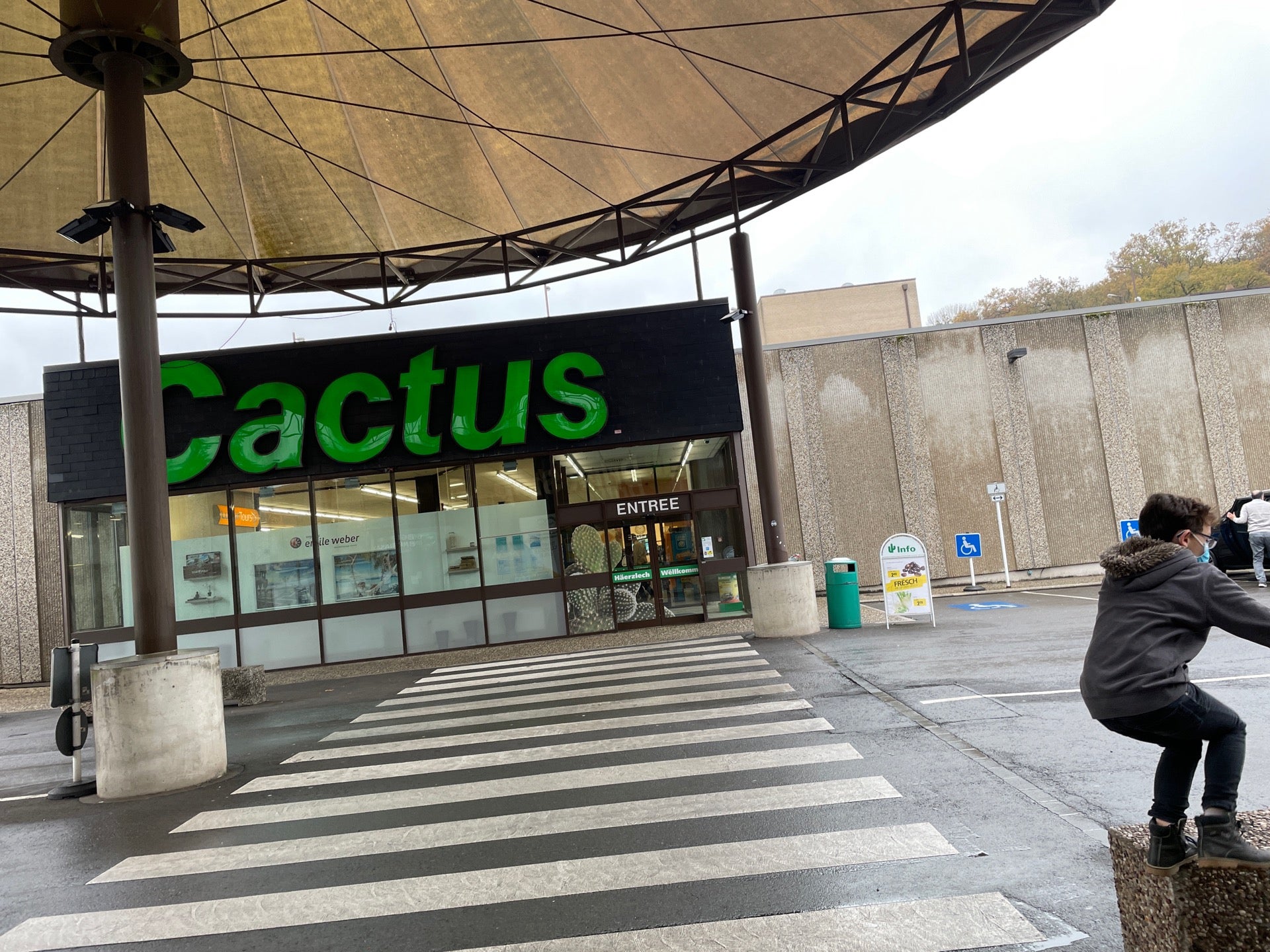 supermarket