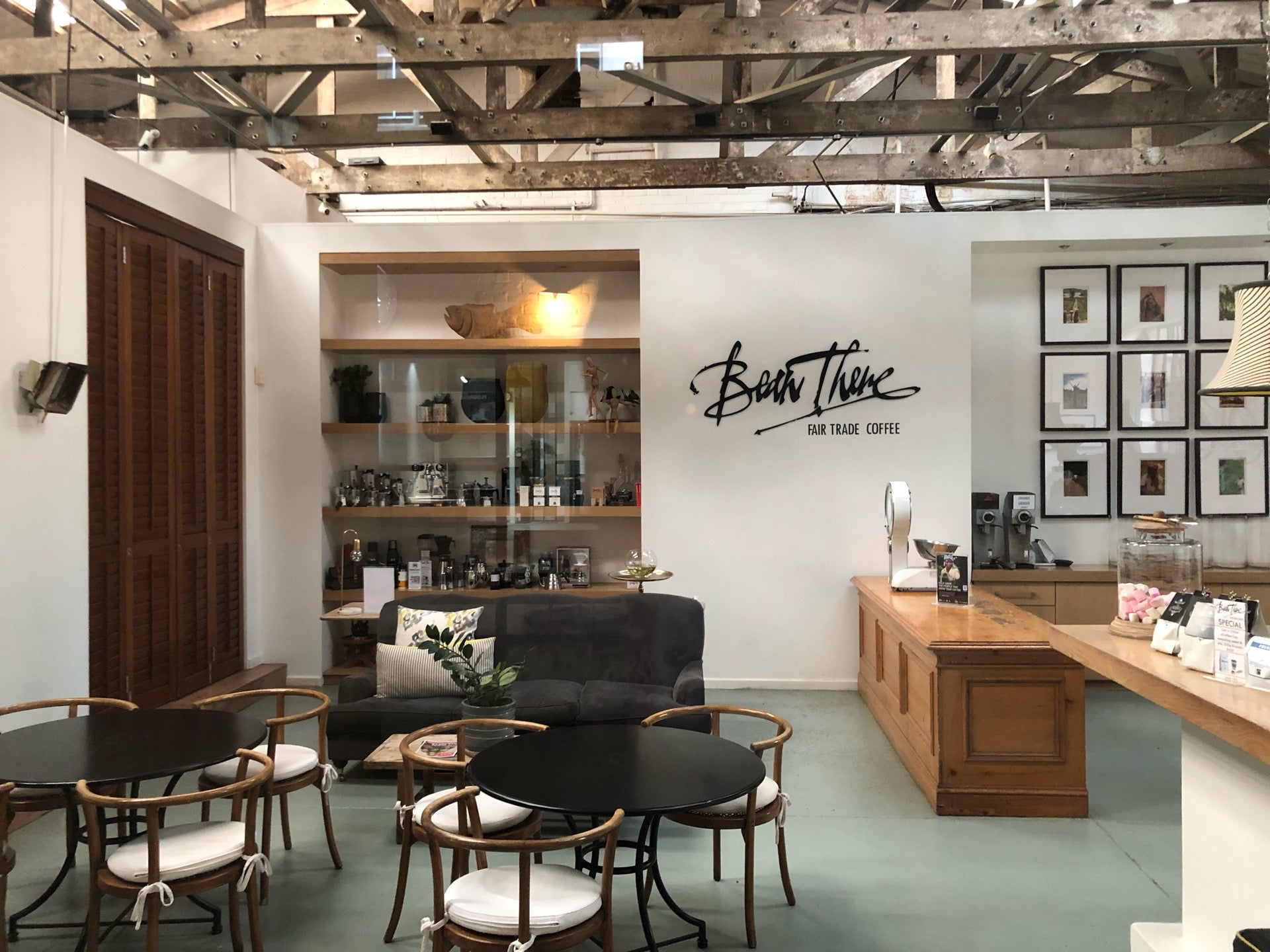 coffee-shop