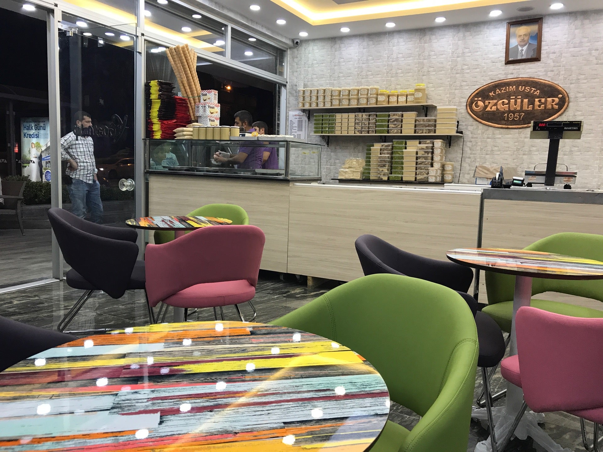 ice-cream-shop