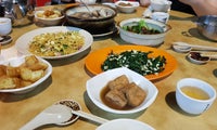 Man Li Hiong Bak Kut Teh 萬里香肉骨恭茶