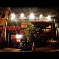 รูปภาพถ่ายที่ Betto โดย Jason A. เมื่อ 8/18/2012