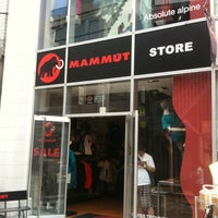 Photo taken at MAMMUT STORE 表参道 by Hiroaki G. on 7/28/2012