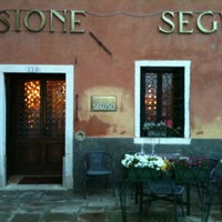 Photo taken at Pensione Seguso by Caterina B. on 4/13/2012