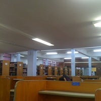 Foto tirada no(a) Biblioteca Central - UFJF por Sandro C. em 4/12/2012