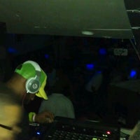 4/6/2012 tarihinde DJ BinkParkerziyaretçi tarafından The Coffee Cave'de çekilen fotoğraf
