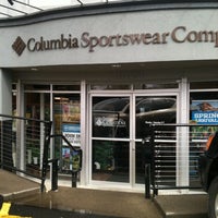 Foto tirada no(a) Columbia Sportswear por Saša em 4/1/2012