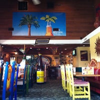 Foto tomada en Si Senor Mexican Restaurant  por Doug Y. el 3/17/2012