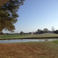 Foto tirada no(a) Wicked Stick Golf Links por Jeff em 3/15/2012