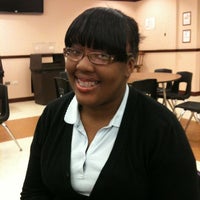 2/28/2012에 Miz Monnie👠💄👗 S.님이 Mother McAuley High School에서 찍은 사진
