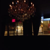 3/5/2012にMack W.がParamount Bar and Grillで撮った写真