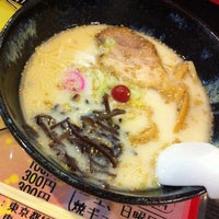 Photo taken at 麺屋雷神 十条店 by ねぎぎ on 6/14/2012