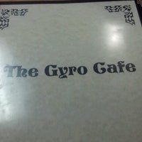 Foto tirada no(a) Gyro Cafe por Grace E. em 8/19/2012