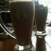 Foto diambil di Coffee Toffee oleh riris p. pada 5/7/2012