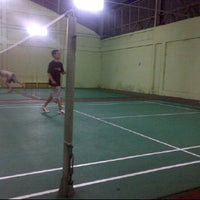 Photo taken at Centro Futsal by Della Vebriane r. on 3/26/2012