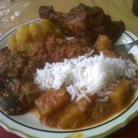 รูปภาพถ่ายที่ Aster&amp;#39;s Ethiopian Restaurant โดย Rob.i.Run W. เมื่อ 7/25/2012