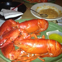 Снимок сделан в Fresh Catch Restaurant and Sushi Bar пользователем Jackie B. 8/2/2012