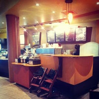 Das Foto wurde bei Starbucks Courtenay Central von Craig C. am 9/10/2012 aufgenommen