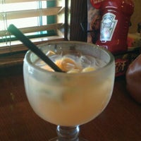 Photo taken at Applebee&amp;#39;s Grill + Bar by Sergio T. on 5/13/2012