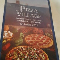 Снимок сделан в Pizza Village пользователем Jesse R. 6/18/2012