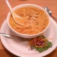 Foto diambil di Taste of Thai oleh Victor A. pada 2/2/2012