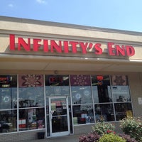 Foto tirada no(a) Infinity&amp;#39;s End por Antony P. em 4/4/2012