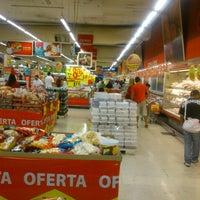 Photo taken at Extra Hiper by Thiago A. on 7/7/2012