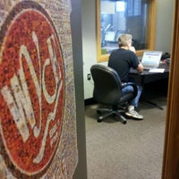 3/23/2012 tarihinde Pete B.ziyaretçi tarafından WYCE 88.1 FM'de çekilen fotoğraf