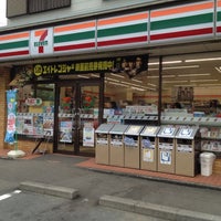 Photo taken at 7-Eleven by Marcelo Tsuzuki N. on 7/22/2012