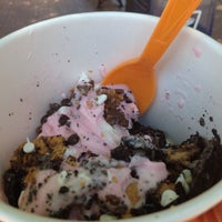 Photo taken at Yo-N-Go! Frozen Yogurt by Kristofer S. on 6/26/2012