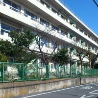 Photo taken at 市川市立 新井小学校 by 初音航空隊 on 2/12/2012