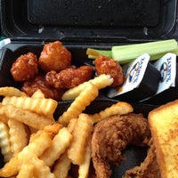 Photo taken at Zaxby&amp;#39;s Chicken Fingers &amp;amp; Buffalo Wings by April E. on 9/3/2012