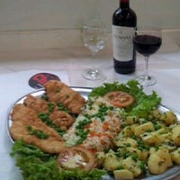 Photo taken at Chico Restaurante e Pizzaria by Renato B. on 10/15/2011