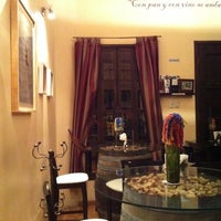 Foto tirada no(a) Vinos Van Eyck por Adriana L. em 8/2/2011