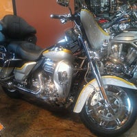 8/19/2012에 Connie F.님이 Mad River Harley-Davidson에서 찍은 사진