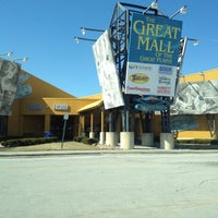 รูปภาพถ่ายที่ The Great Mall of the Great Plains โดย Jaye P. เมื่อ 3/9/2012
