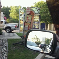 Photo taken at Taco Bell by Tommy P. on 6/9/2012
