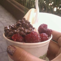 Photo taken at Pinkberry by Dorian R. on 8/15/2011