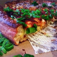 3/18/2012에 Kevin W.님이 Hot Spot Pizza (Burnaby)에서 찍은 사진